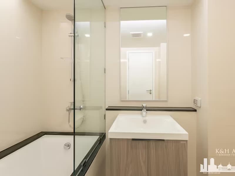 Circle REIN Sukhumvit 12