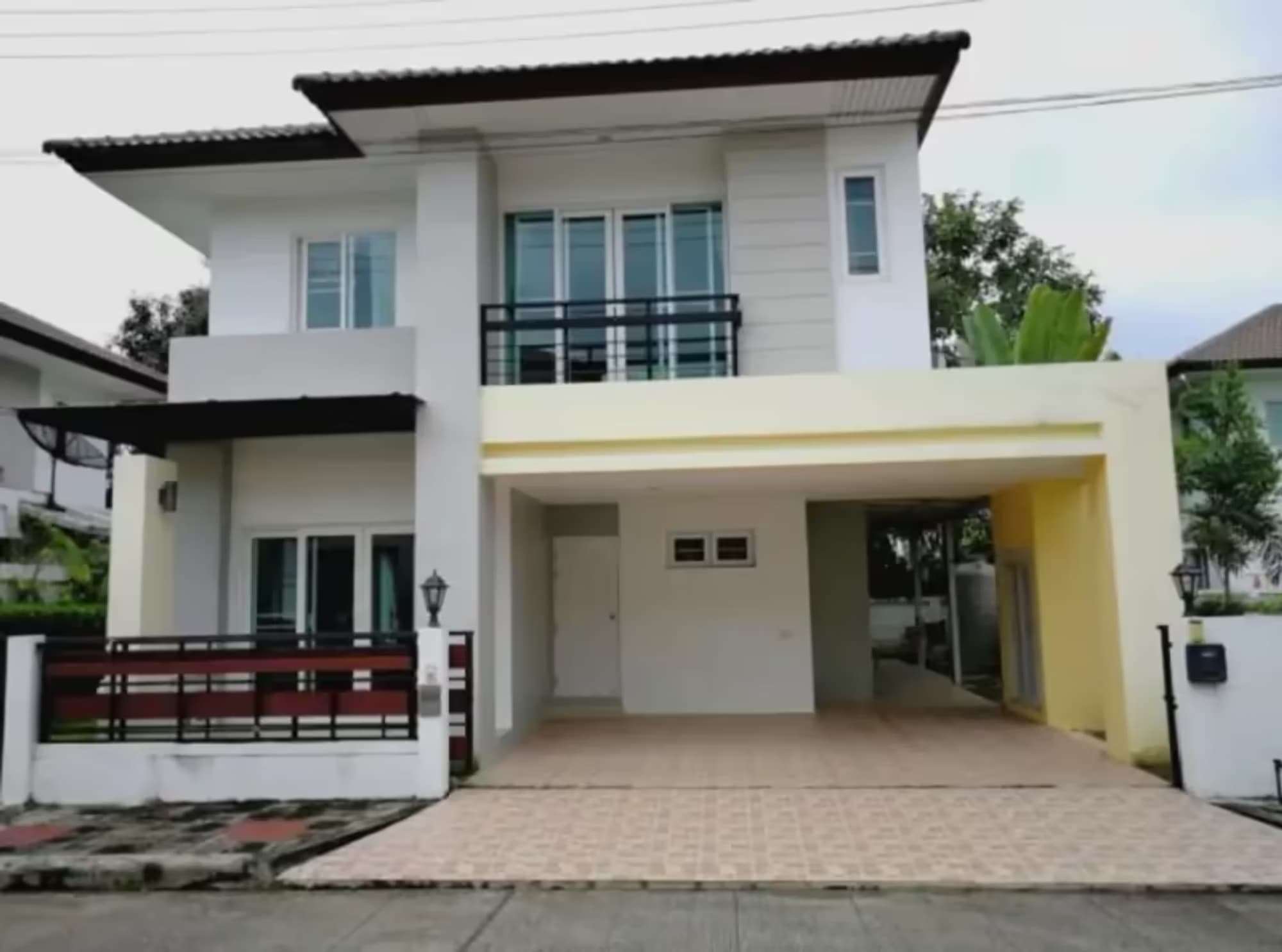 3 Bedroom House - Image 2