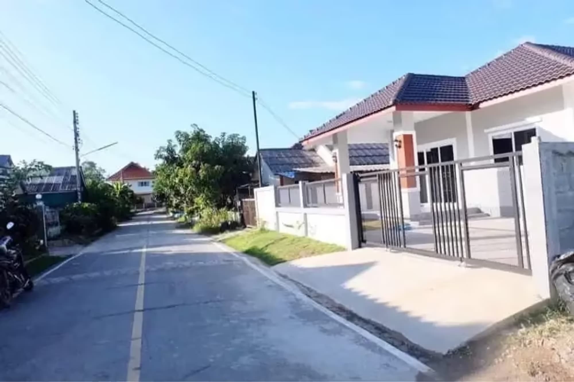 3 Bedroom House - Image 8