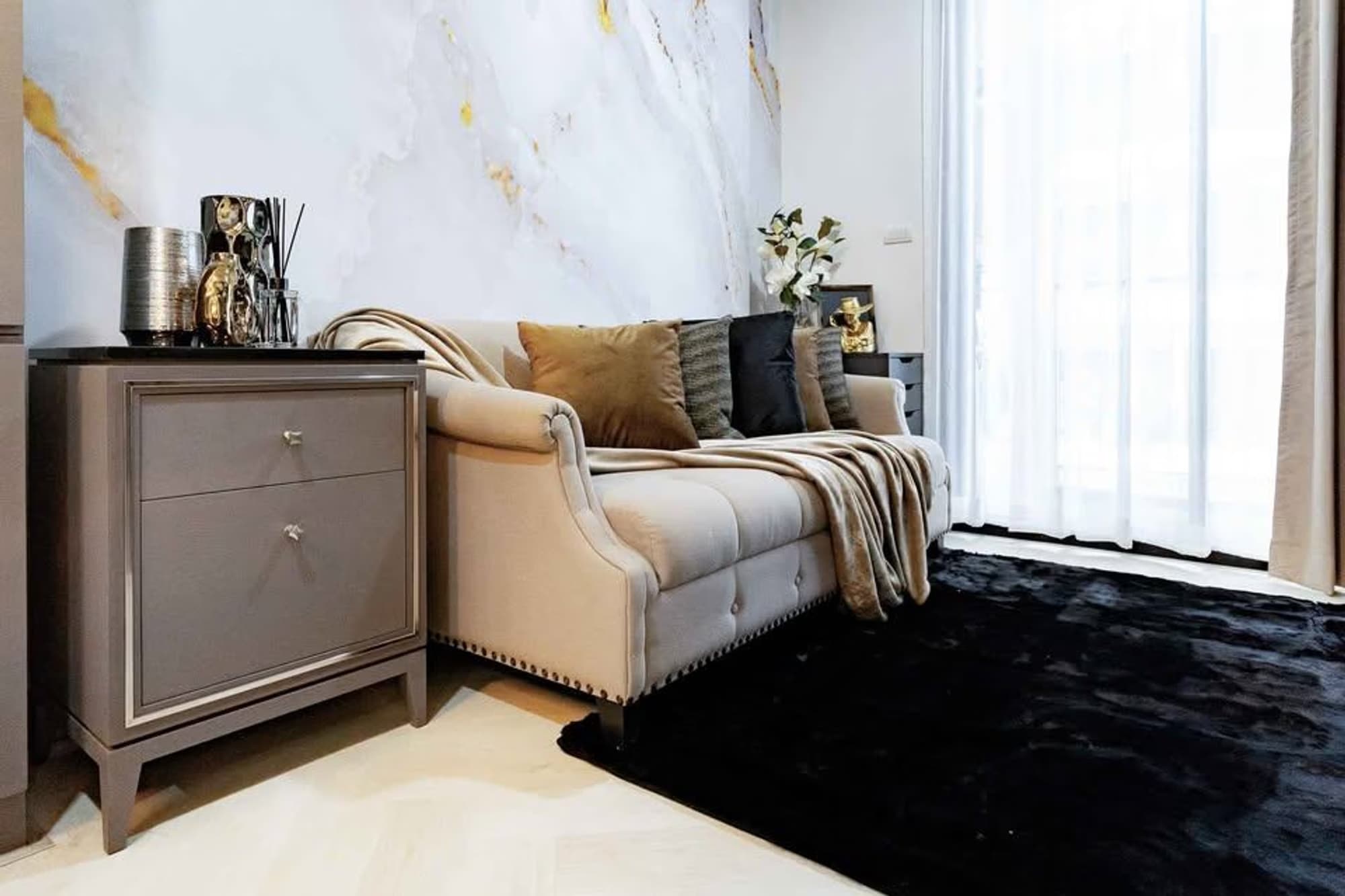 1 Bed Condo for Sale in Phaya Thai - Image 4