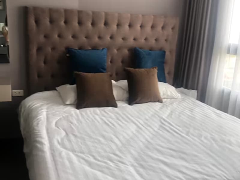 3 Bedroom Commercial