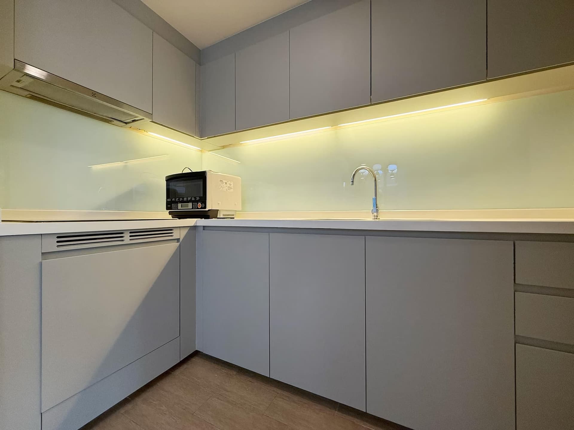 3 Bed Condo for Rent and Sale in Watthana - Image 19