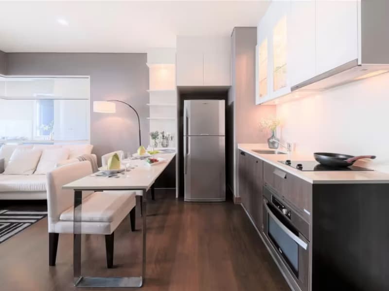 1 Bedroom Condo