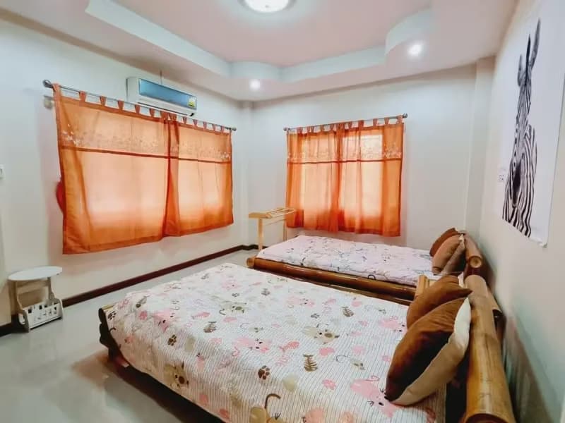 5 Bedroom House