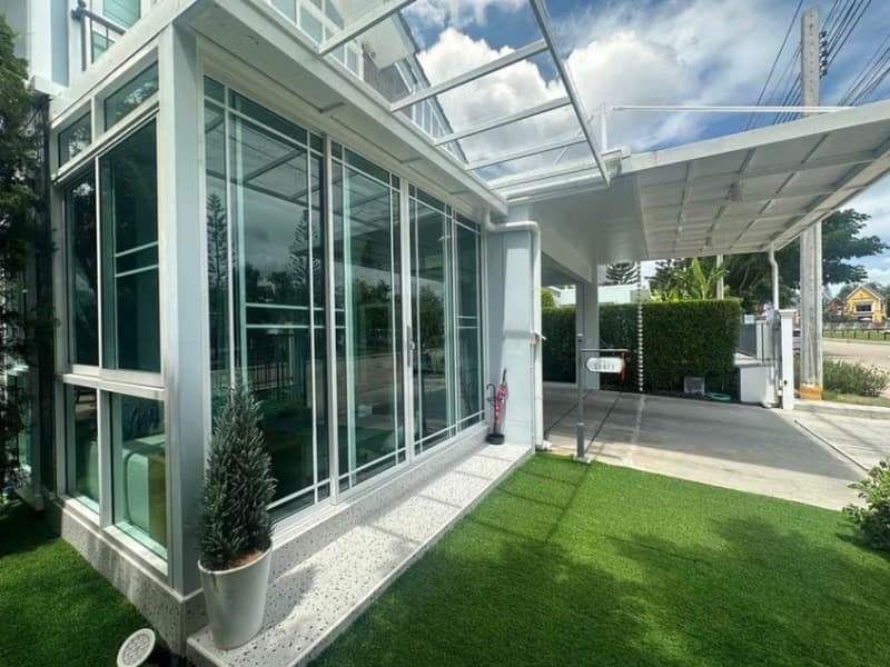 4 Bed House for Rent in Bang Phli