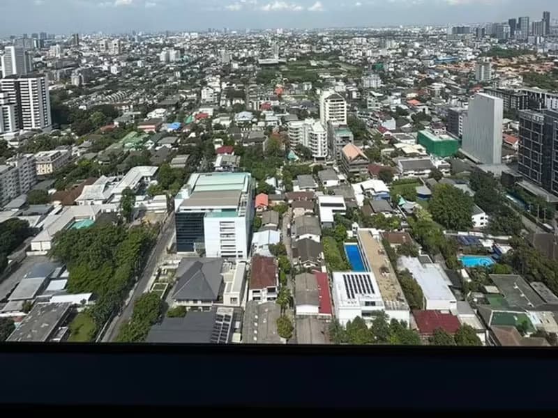1 Bedroom Condo