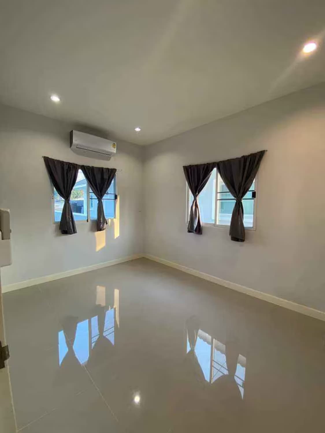 3 Bedroom House - Image 5