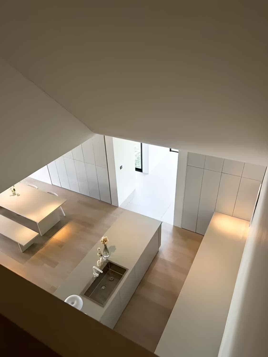 Modern House for Sale - Image 9