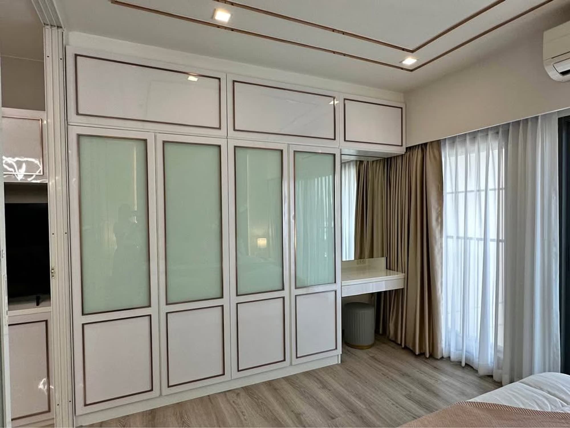 1 Bedroom Condo - Image 5
