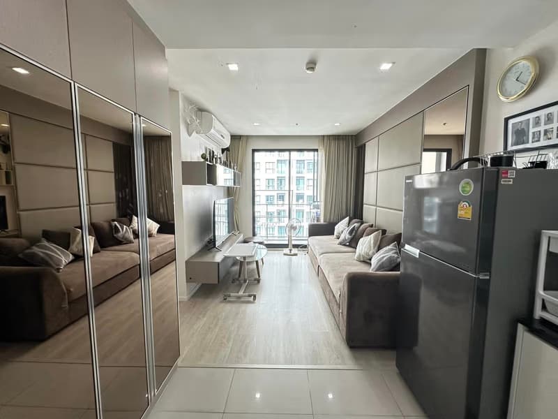 2 Bed Condo for Sale in Din Daeng