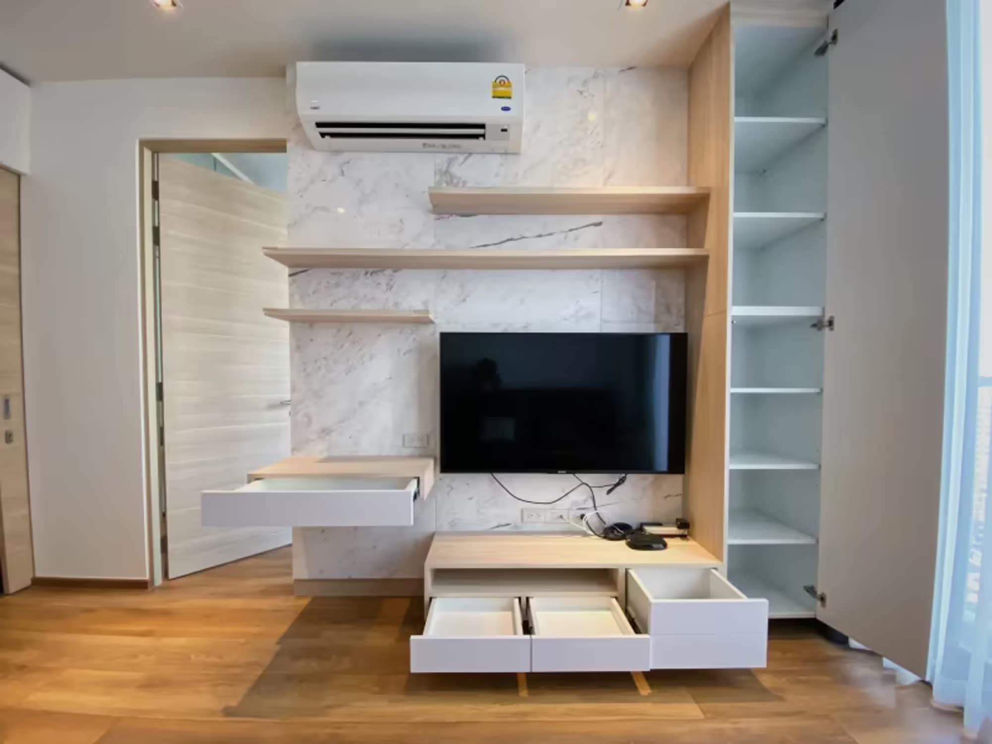 1 Bedroom Condo - Image 10