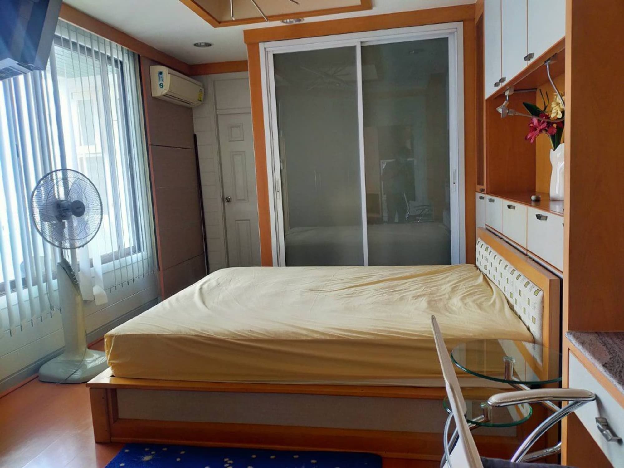 2 Bed Condo for Sale in Khlong San - Image 7