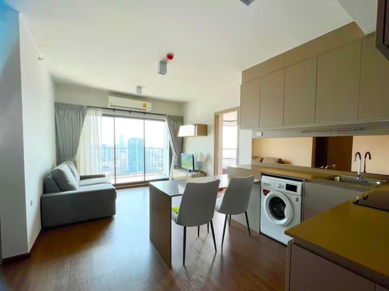 2 Bed Condo for Rent and Sale in Phra Khanong