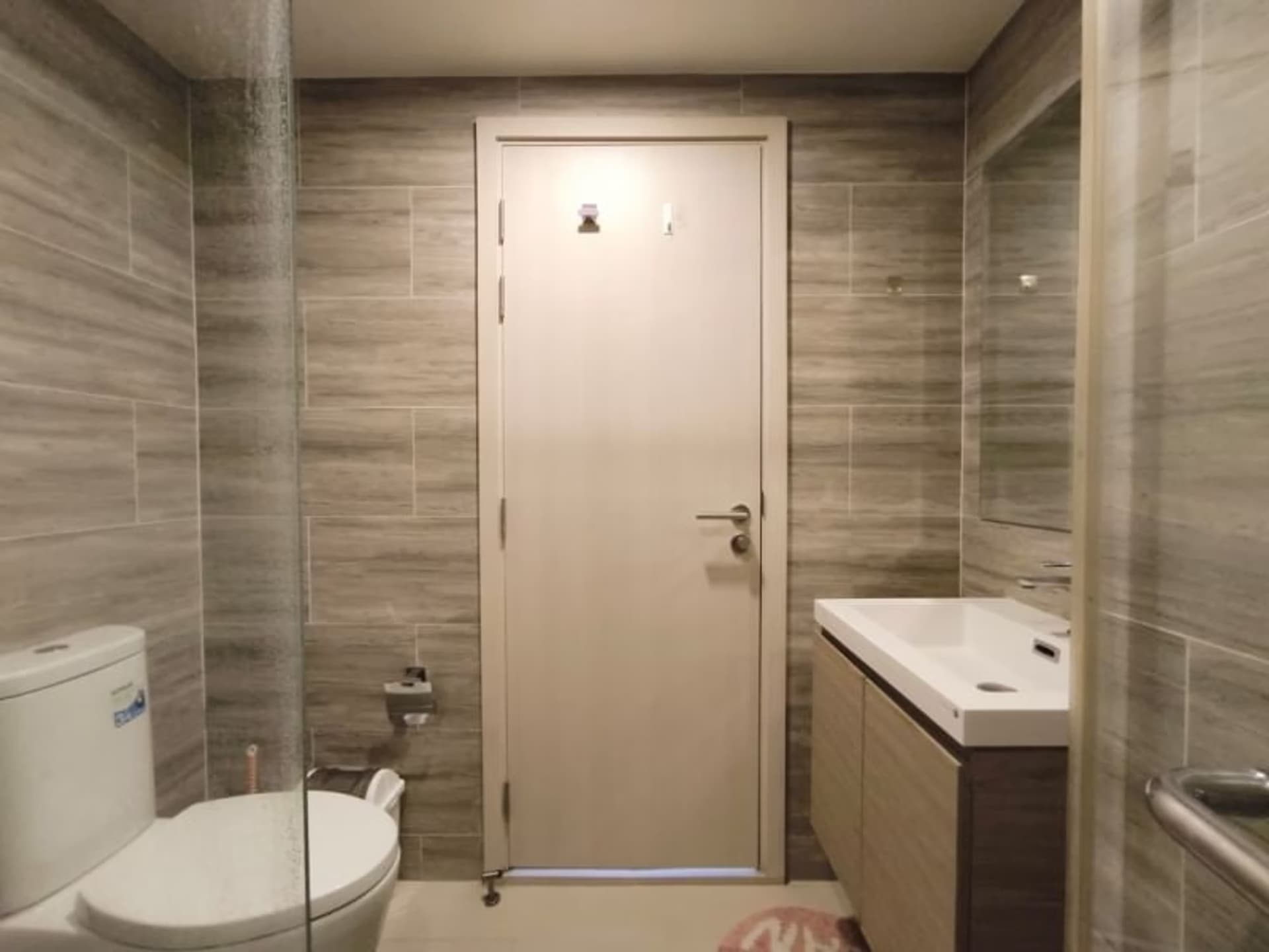 1 Bed Condo for Rent  Near Thailand Cultural Centre MRT - Image 5