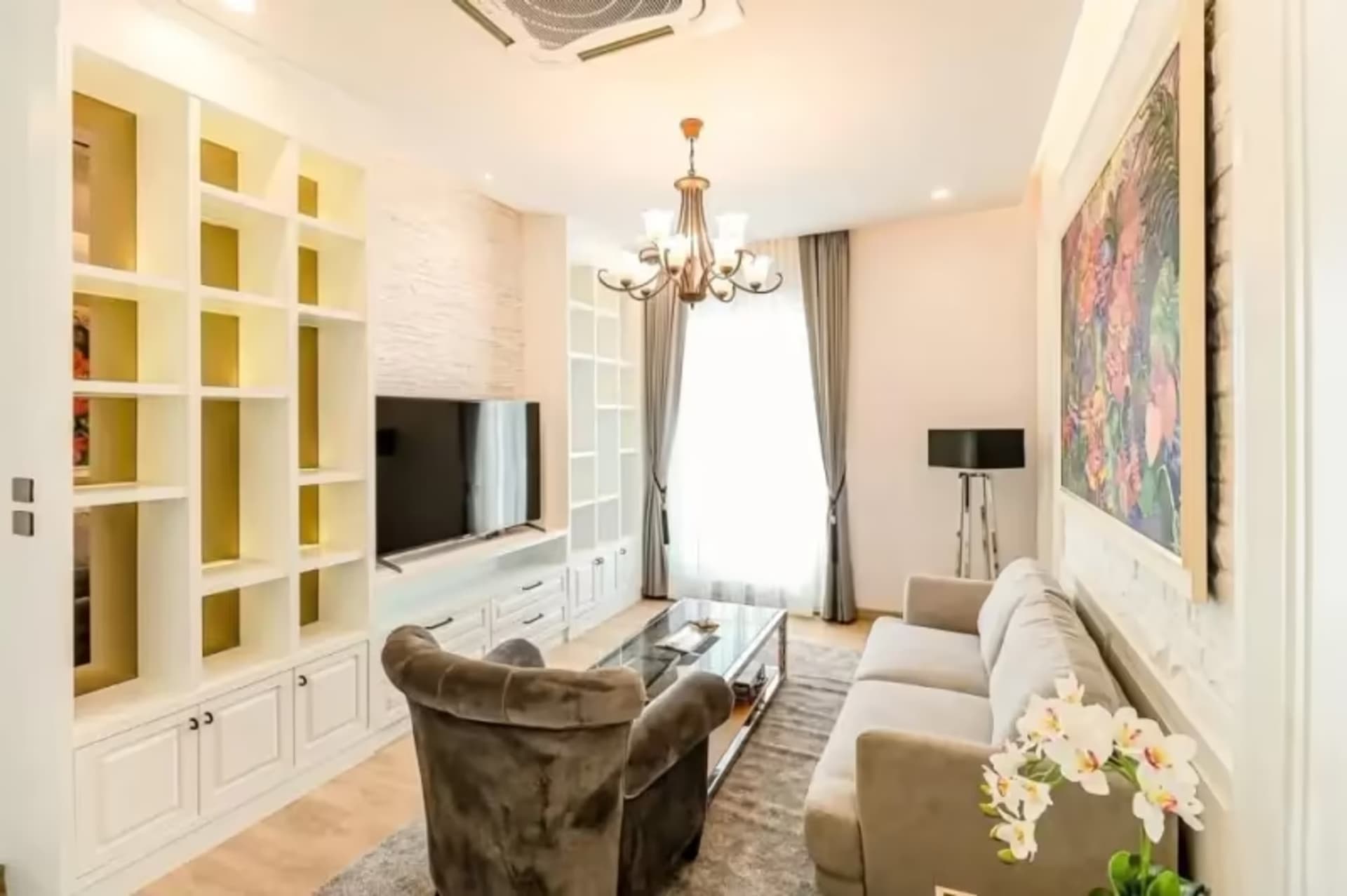 4 Bedroom House - Image 10