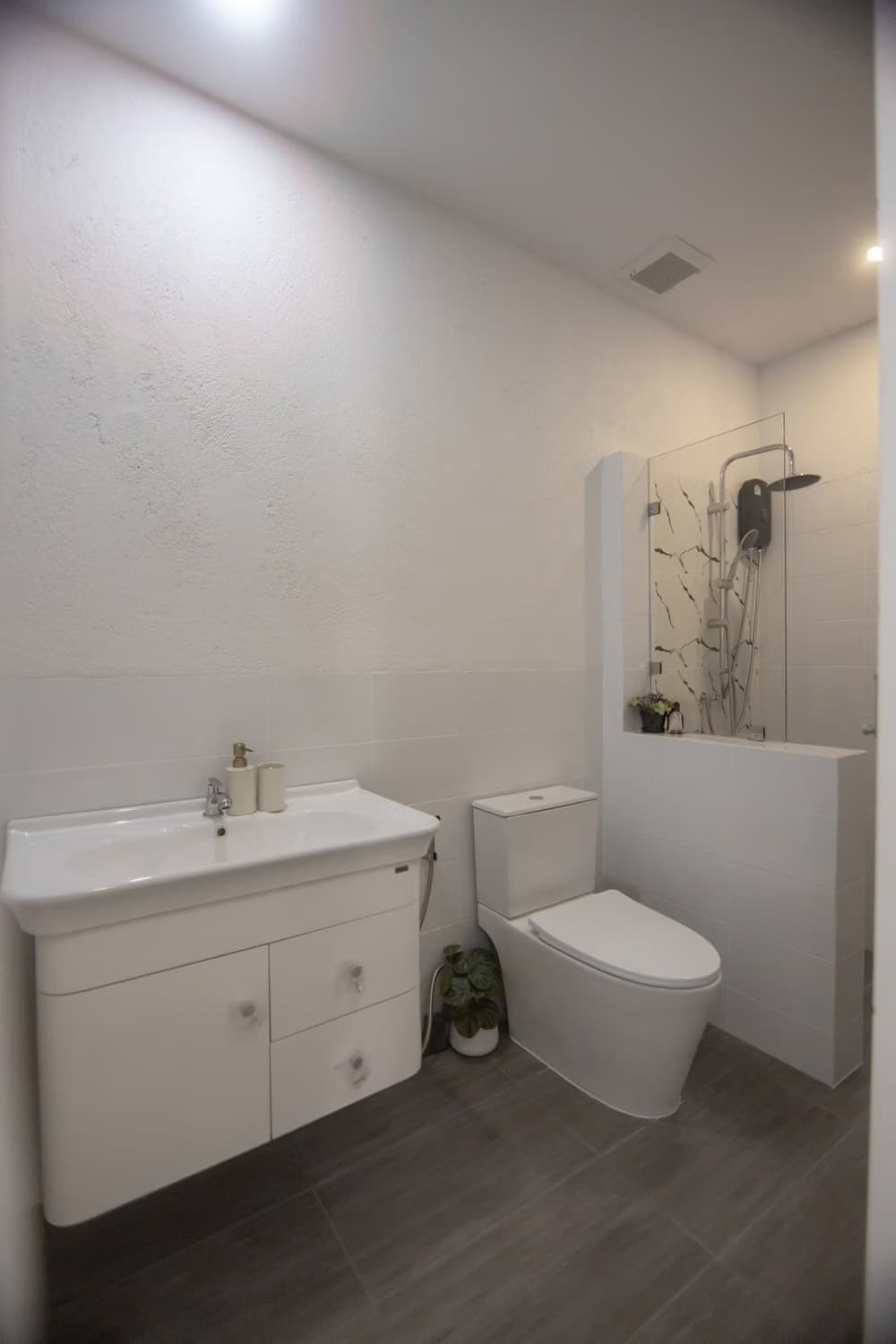 3 Bed House for Sale in San Kamphaeng - Image 11