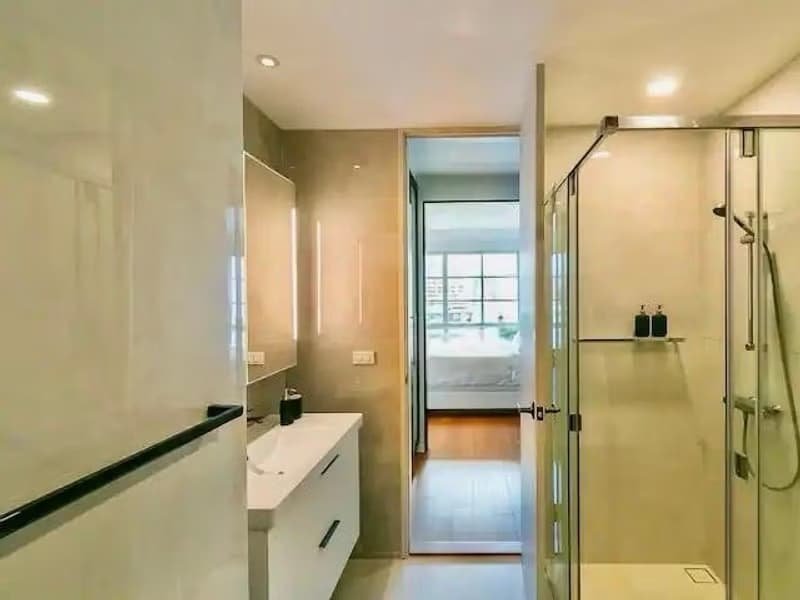 2 Bed Condo for Rent in Khlong Toei
