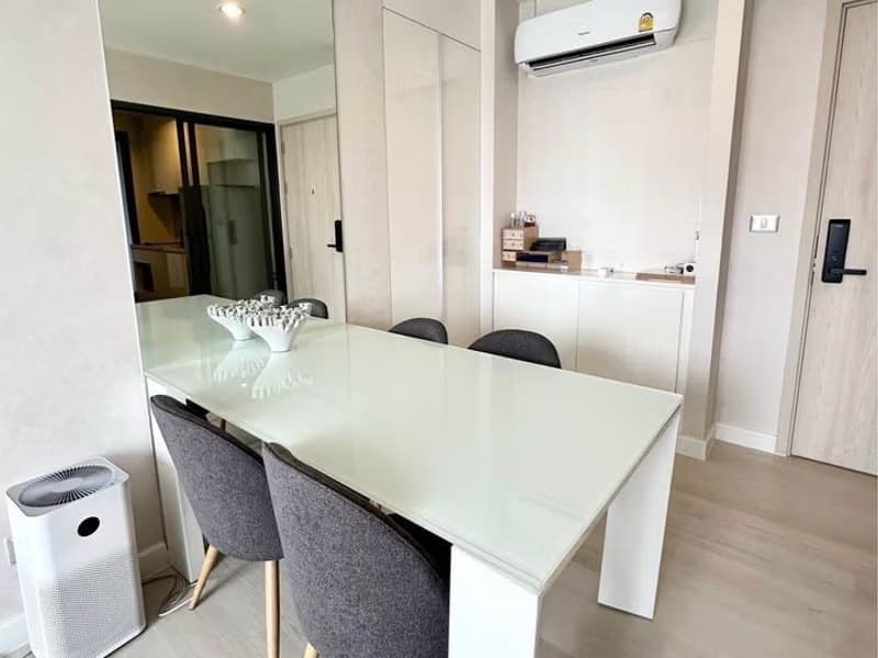 2 Bed Condo for Rent in Khlong Toei