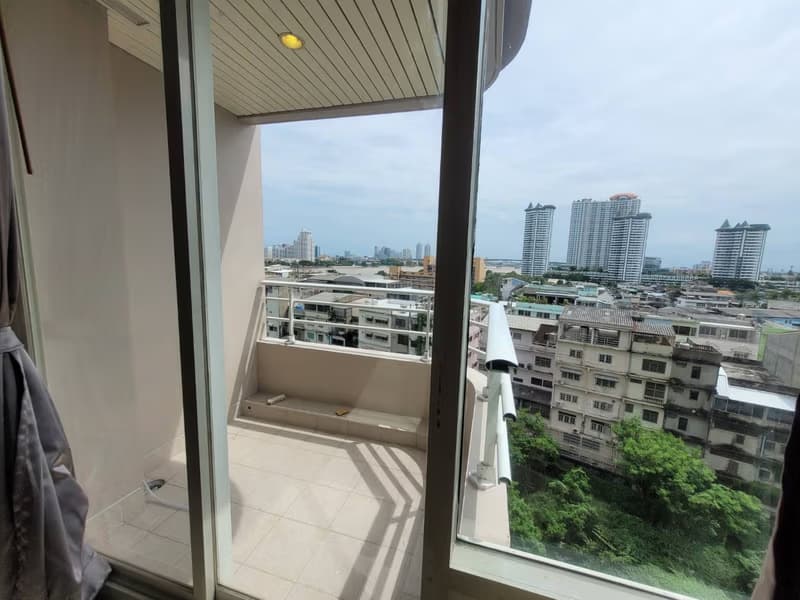 2 Bed Condo for Rent in Khlong San