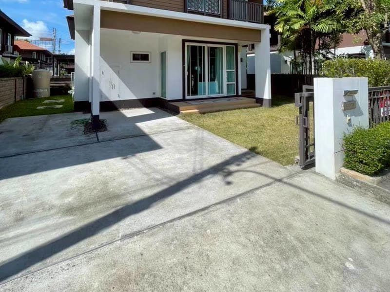 4 Bed House for Rent and Sale in Mueang Chiang Mai