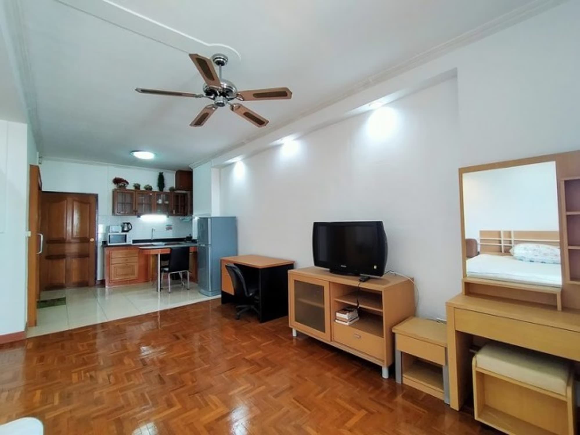 Studio Condo for Rent and Sale in Mueang Chiang Mai - Image 1
