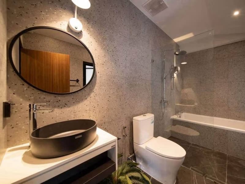3 Bed Townhouse for Rent in Khlong Toei