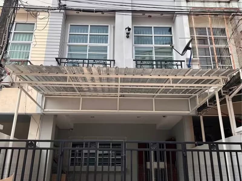 3 Bedroom Townhouse