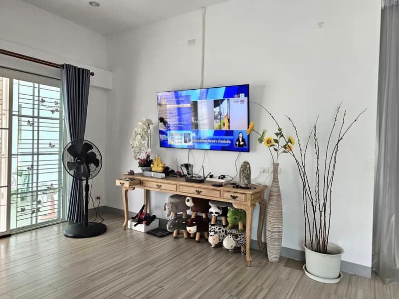 4 Bed House for Sale in Doi Saket District