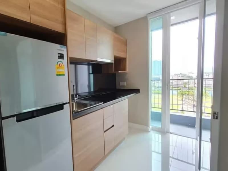 1 Bedroom Condo