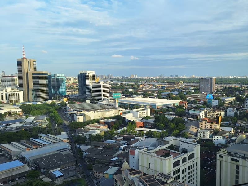 2 Bed Condo for Rent in Khlong Toei