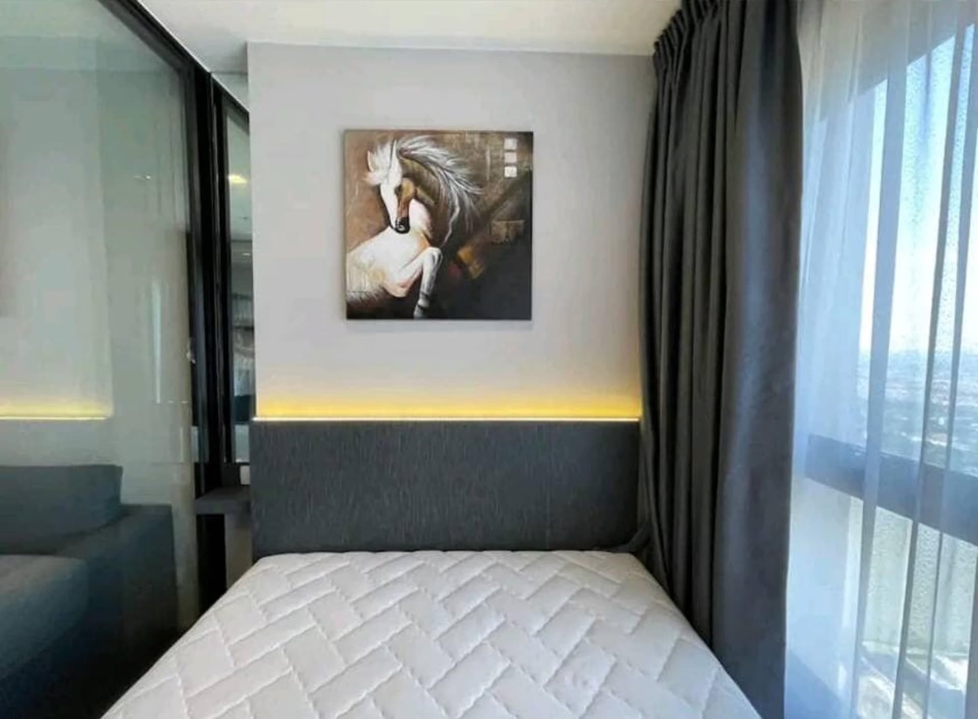 2 ห้องนอน Condo สำหรับ จำหน่าย ใกล้ Surasak BTS - Image 5