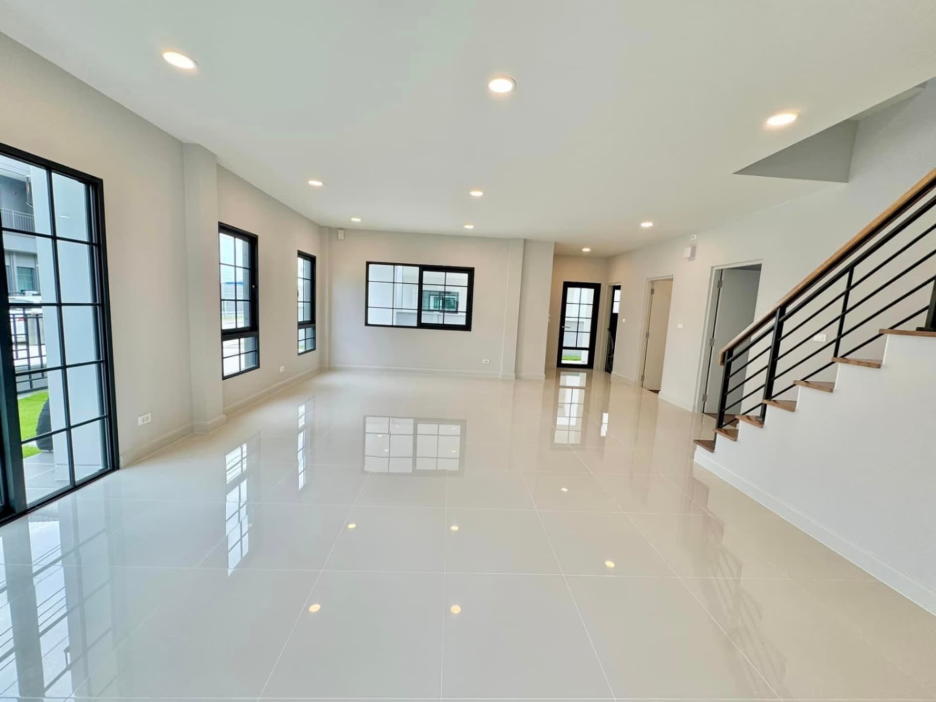 4 ห้องนอน บ้าน สำหรับ ขาย ใน Bang Phli, Samut Prakan - Image 20