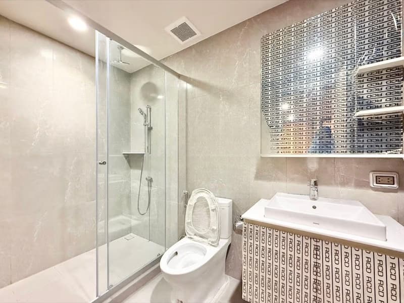 3 Bed Condo for Sale in Sathon