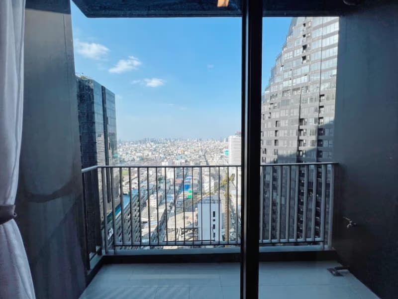 Condo for Rent at Life Asoke - Rama 9