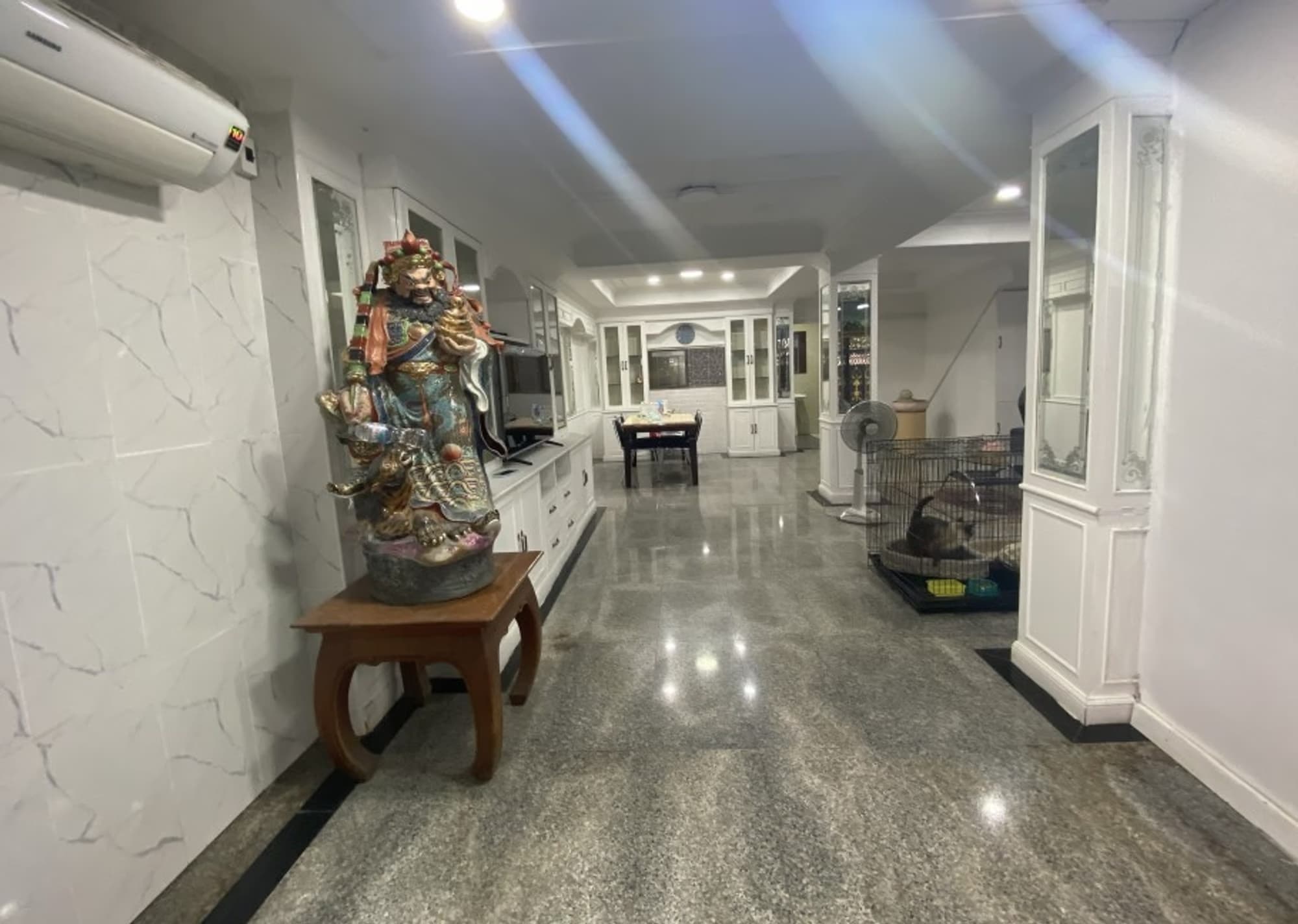 3 Bed House for Rent in Khlong Toei - Image 5