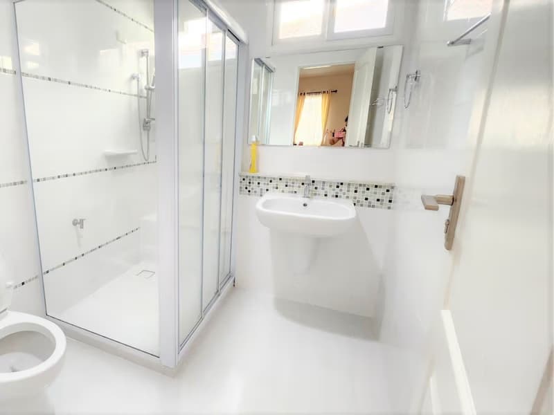 3 Bedroom House in Serene Lake