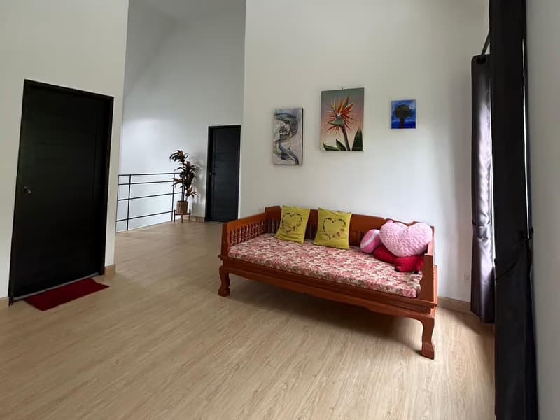5 Bed House for Rent in Hang Dong