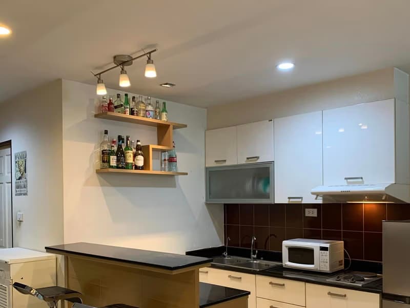 1 Bed Condo for Sale  Near Phetchaburi MRT