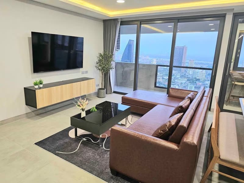 3 Bed Condo for Sale in Khlong Toei