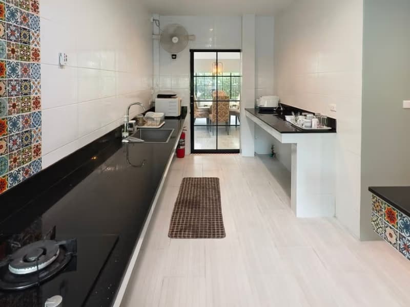 5 Bed House for Rent and Sale in Bang Kapi