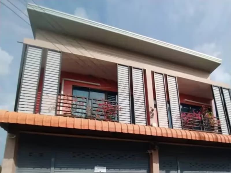 2 Bedroom House