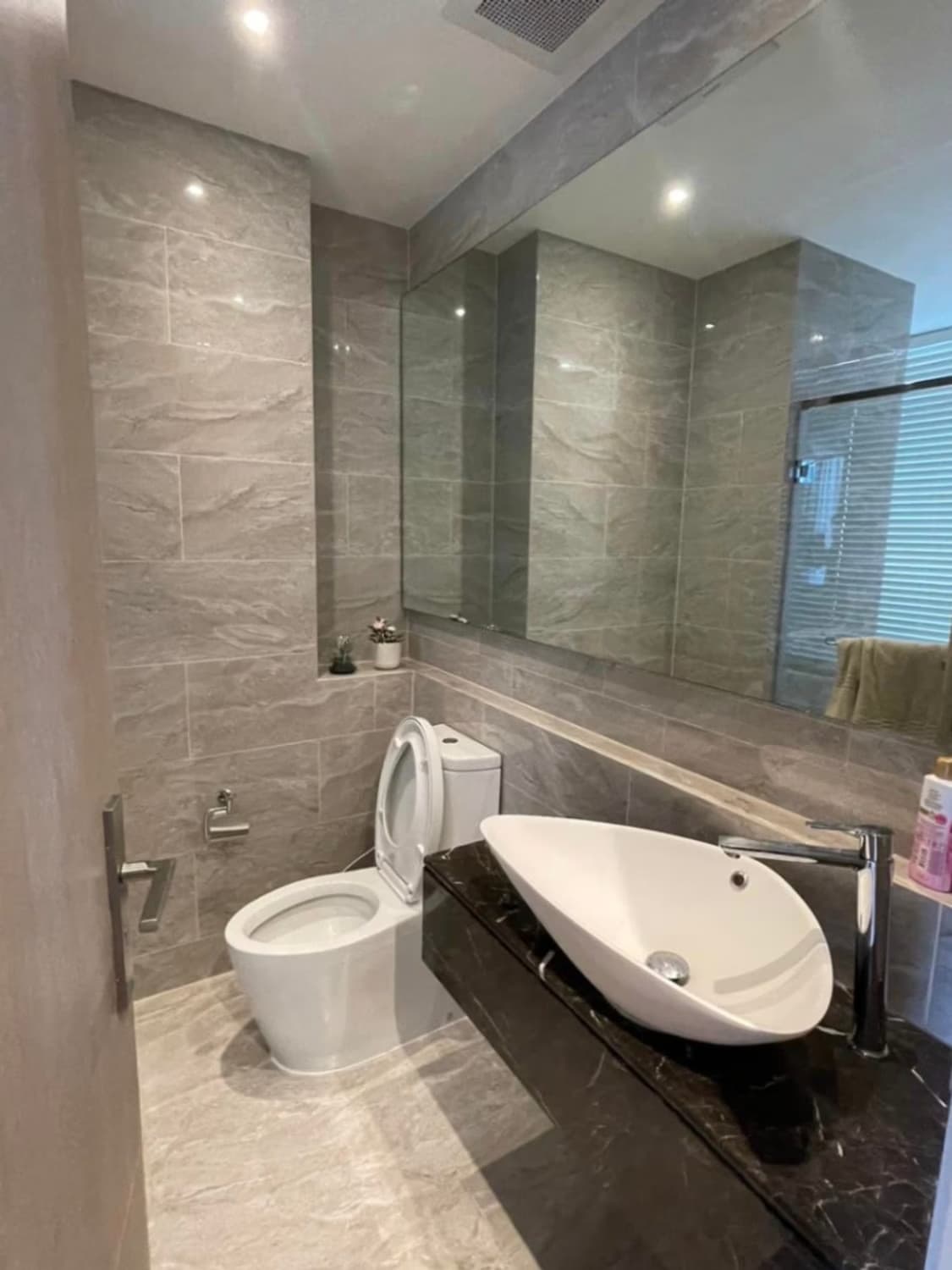 2 Bed Condo for Rent  Near Phra Ram 9 MRT - Image 21