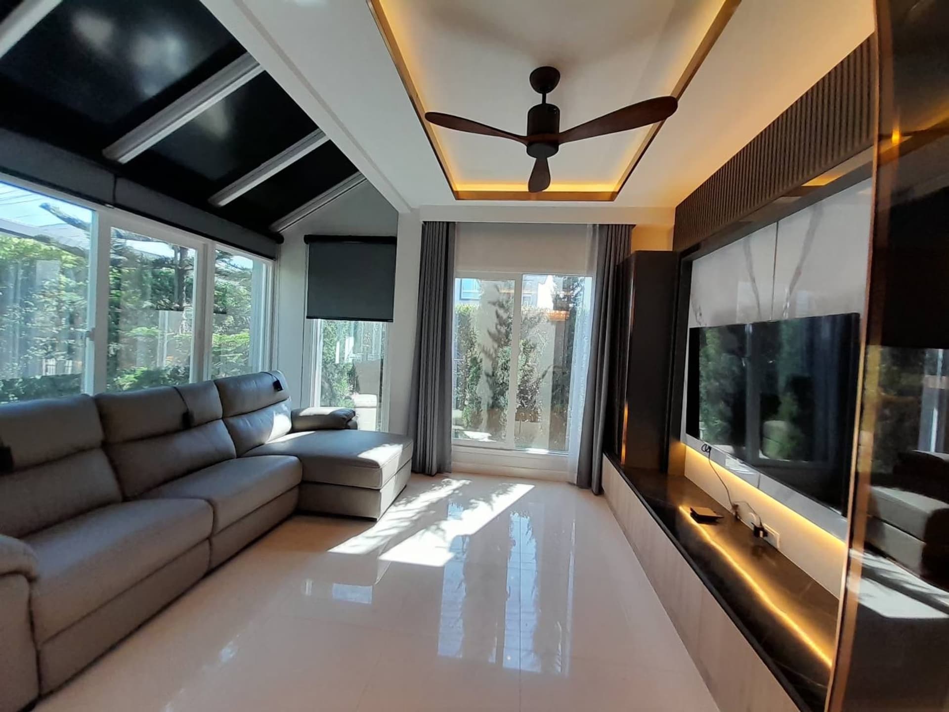 7 Bed House for Rent and Sale in Mueang Chiang Mai - Image 2