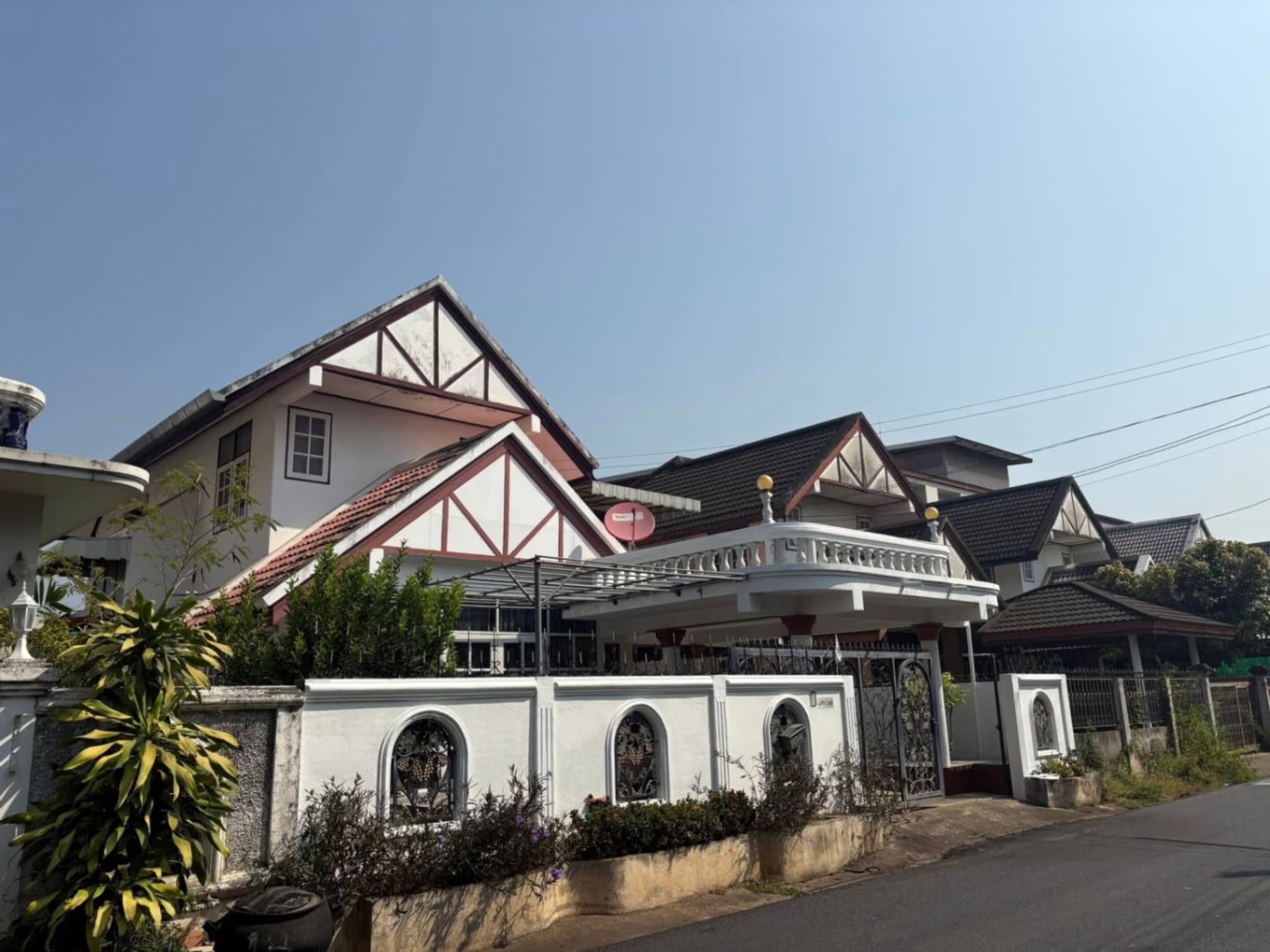 3 Bed House for Rent in Mueang Chiang Mai - Image 16