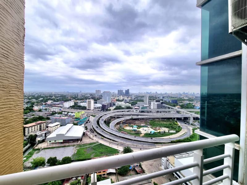 1 Bed Condo for Sale  Near Si Kritha MRT