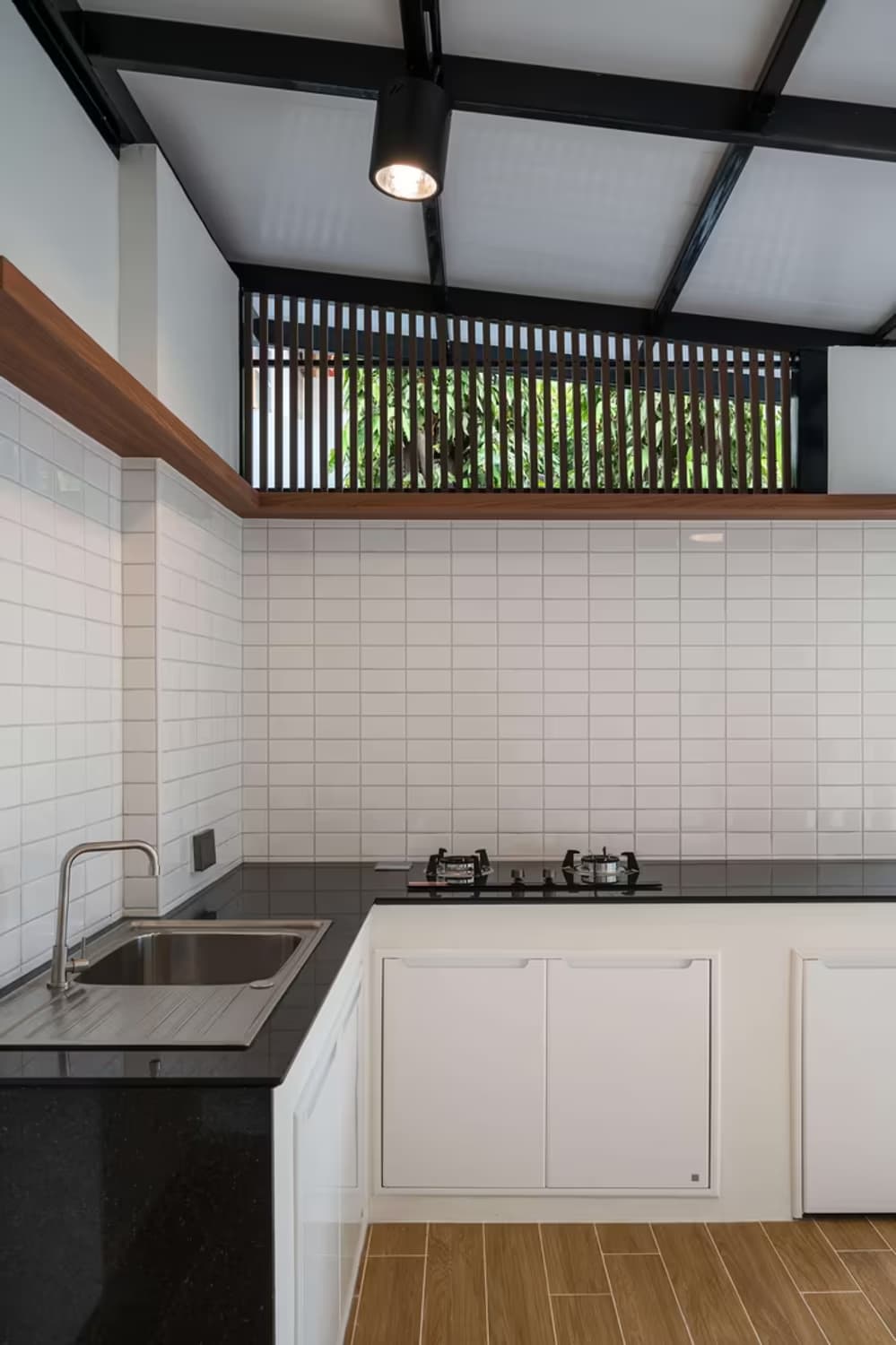 Nordic Vine House - Image 8