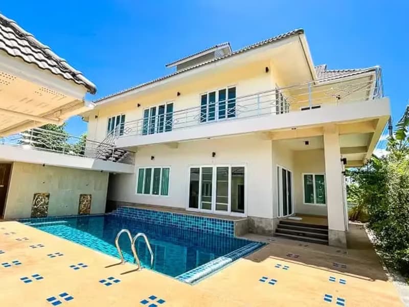 5 Bedroom House