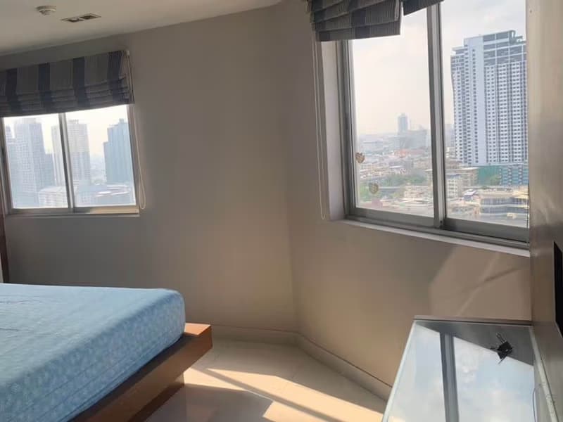 Condo for Rent at Saichol Mansion