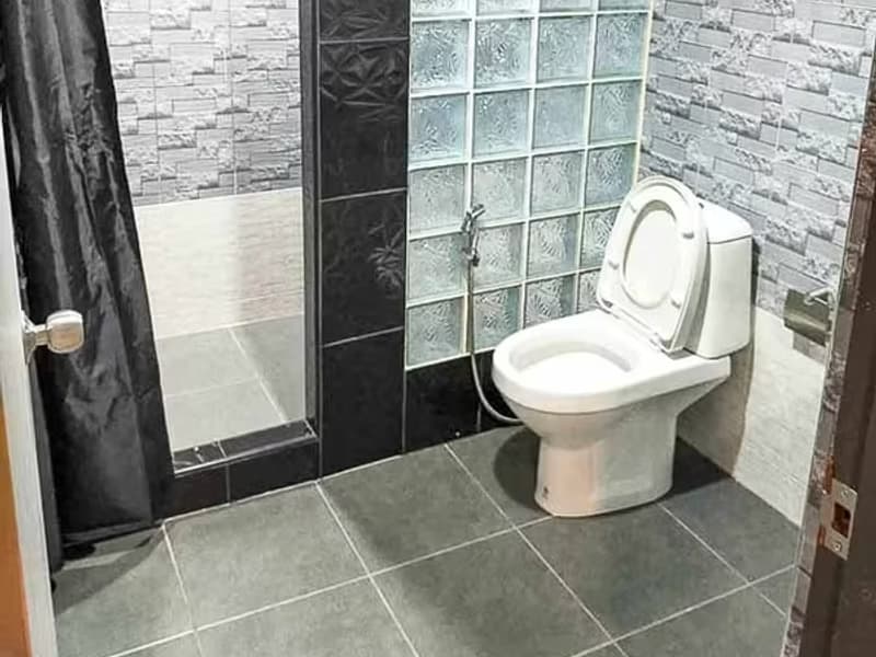 3 Bedroom House for Rent Ekkamai 12