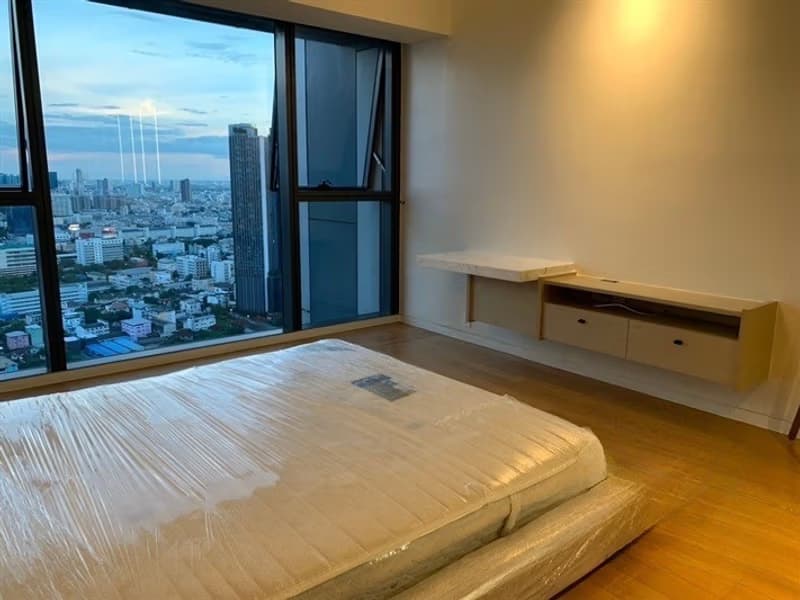 3 Bed Condo for Sale in Sathon